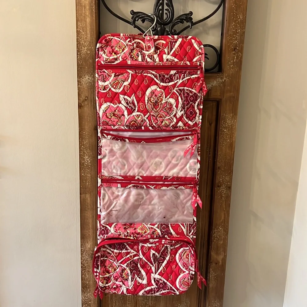Vera Bradley retired red paisley hanging cosmetic bag and case - Picture 4 of 12